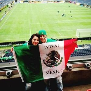 Meet your Posher, Cesar